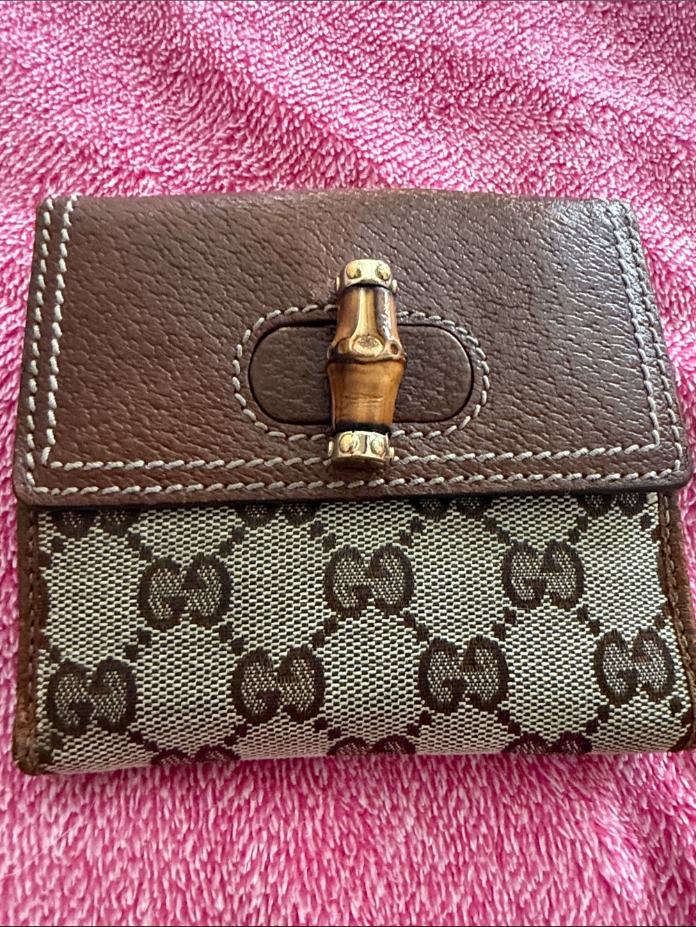 Gucci Brown/Tan GG Canvas Bamboo Trim Crossbody - Picture 12 of 12
